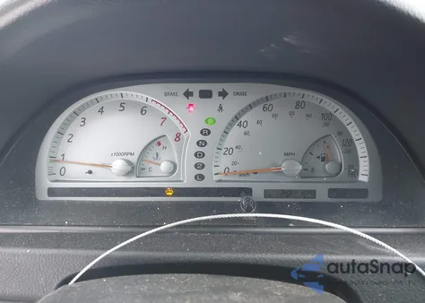 2002 Toyota Camry Se z USA, uszkodzony, nr VIN JTDBE32K820082573